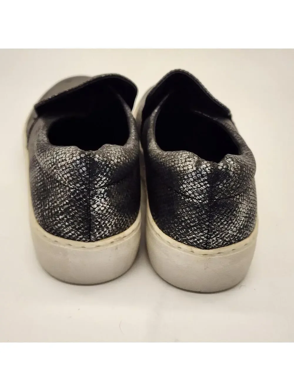 NEW J/Slides Pewter Scale Slip On Sneakers Platform Comfort Shoes 7.5